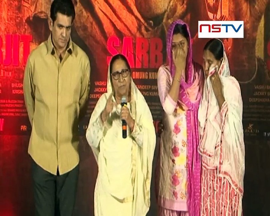 Aish Got Tears At 3rd Death Anniversary Of Sarabjit!
