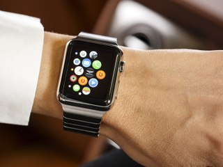 Bentley met le Bentayga à l’heure de l’Apple Watch