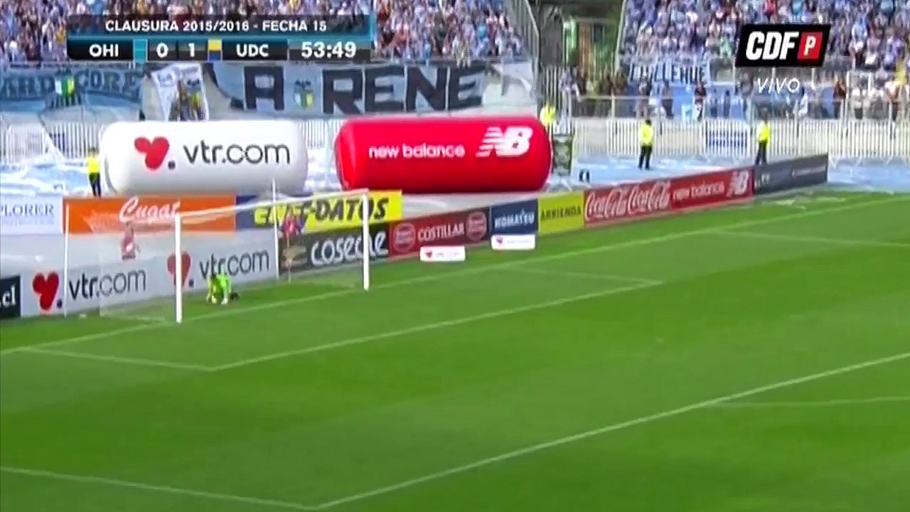 Orta sahadan efsane gol!