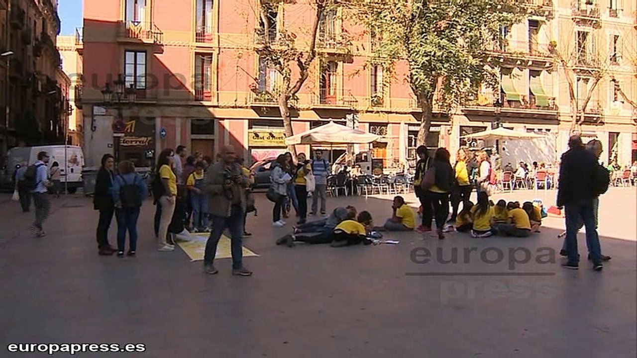 Familias de Barcelona abogan por derogar la Lomce