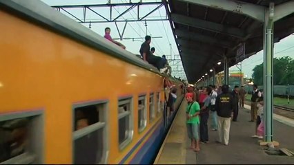 Des boulets contre les fraudeurs sur les toits des trains