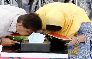 A interesting contest of eating water melon