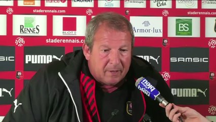 Télécharger la video: Foot - L1 - Rennes : Courbis «Tant qu'il y aura une chance...»