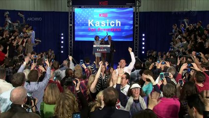 John Kasich abandona su campaña