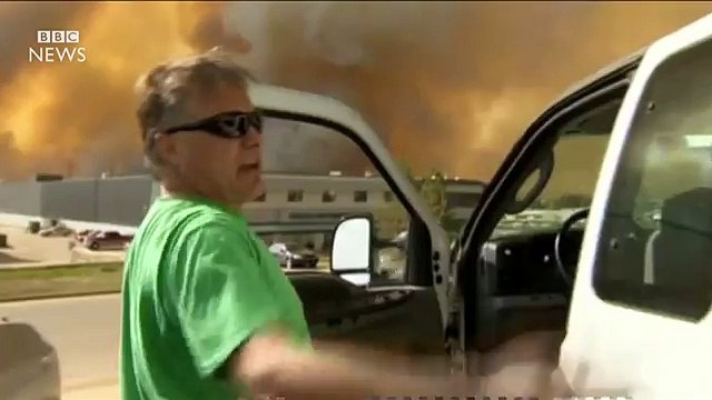 Alberta wildfire- Emergency declared in Fort McMurray - BBC News