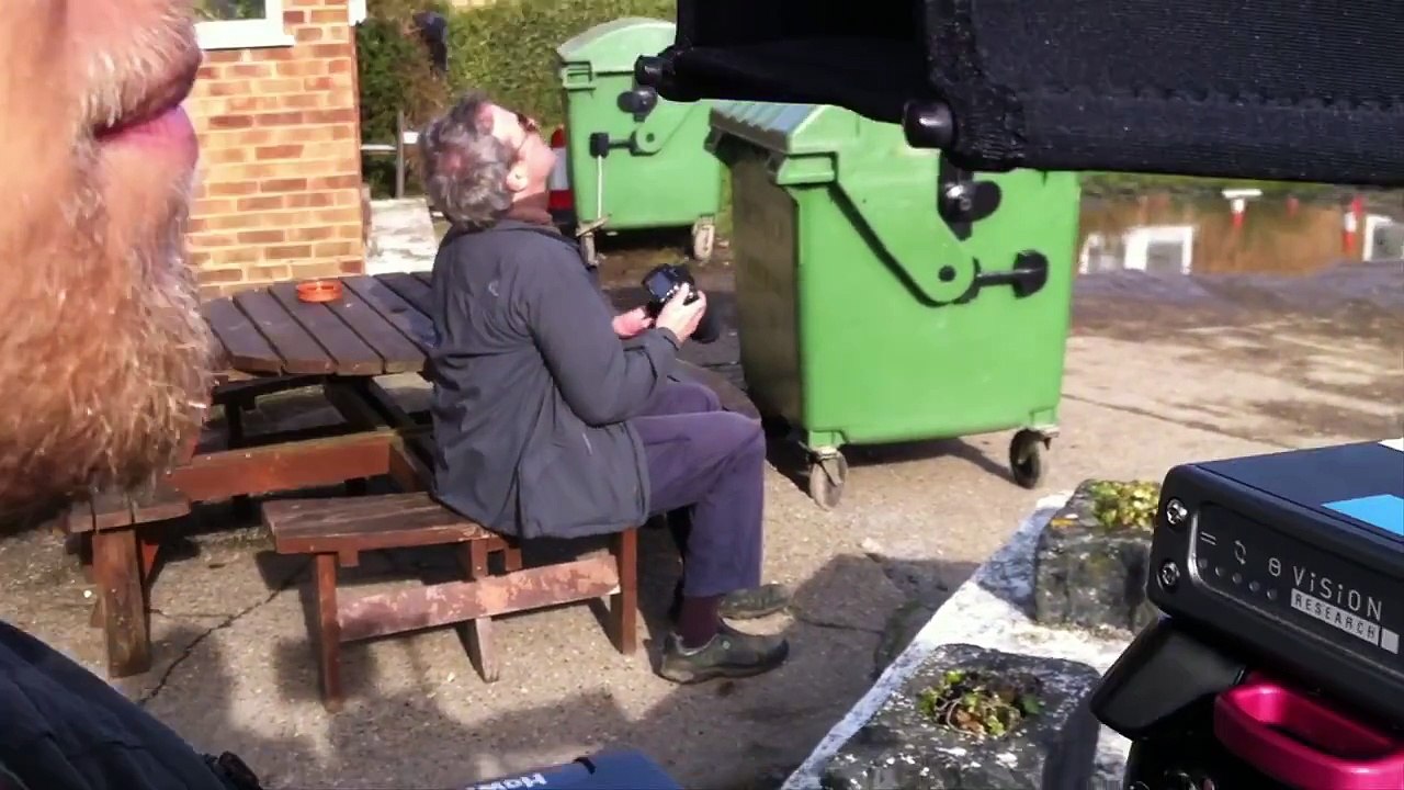 Red Kites in Slow Motion - The Slow Mo Guys