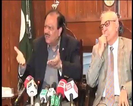 یہ ہے پاکستان کا بلکہ نون لیگ کا گمشدہ صدر. بلوچستان میں صحافی کے سوال پر ایسا بھڑک اٹھا جیسے نواز شریف اس کا اپنا بیٹا