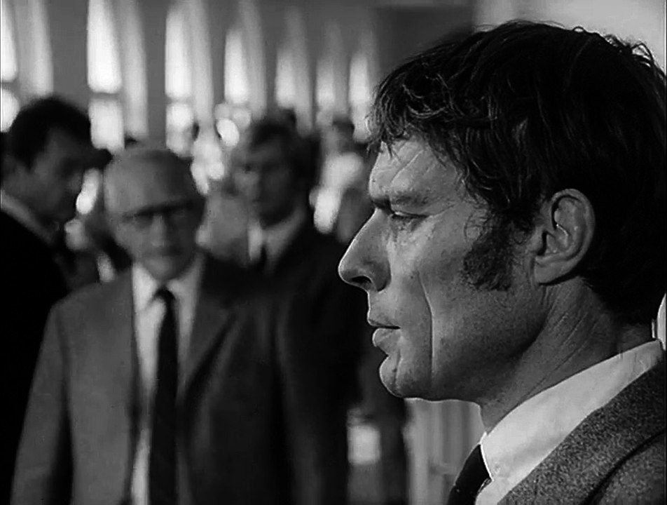 Der Kommissar  E13 - Auf dem Stundenplan