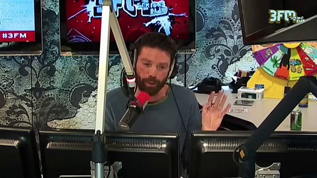 Hans Teeuwen imitaties met als jury.. Hans Teeuwen!