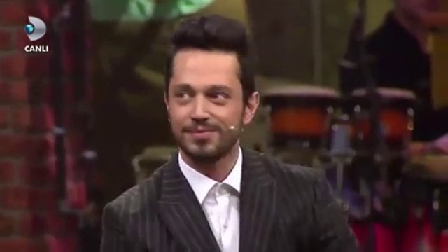 Murat Boz & Burak Özçivit - Özledim Beyaz Show