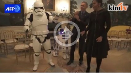 Obama syok menari dengan Storm Troopers