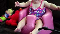 Baby loves getting sparyed by air