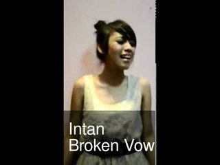 HIGHLIGHTS - Indonesian Idol 2012 - Online Audition - INTAN_AYU_WULANSARI_509275_1