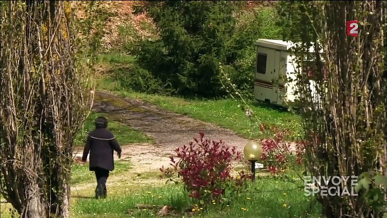 Envoyé spécial. Des Français hors réseau