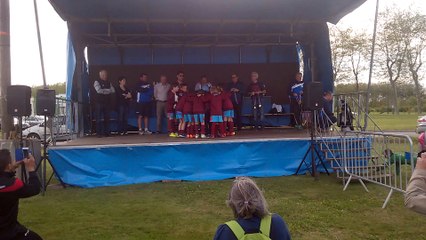 Les U9 Victorieux  à Mazères font le PILOU PILOU