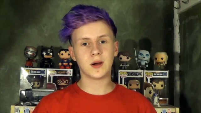 Attack on Titan Season 2 Who is the Colossal Titan (Theory)