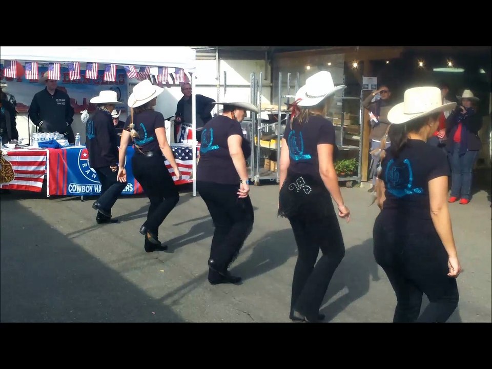 Animation Marché des Clayes sous Bois 11 octobre 2015 - COWBOY  HAT  DANCERS