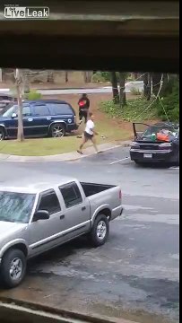 Elle découvre que son mari la trompe et se fait renverser par sa rivale