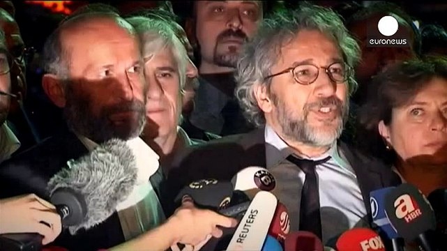 Turquía: dos periodistas opositores condenados a 5 años de prisión firme por revelar secretos de Estado