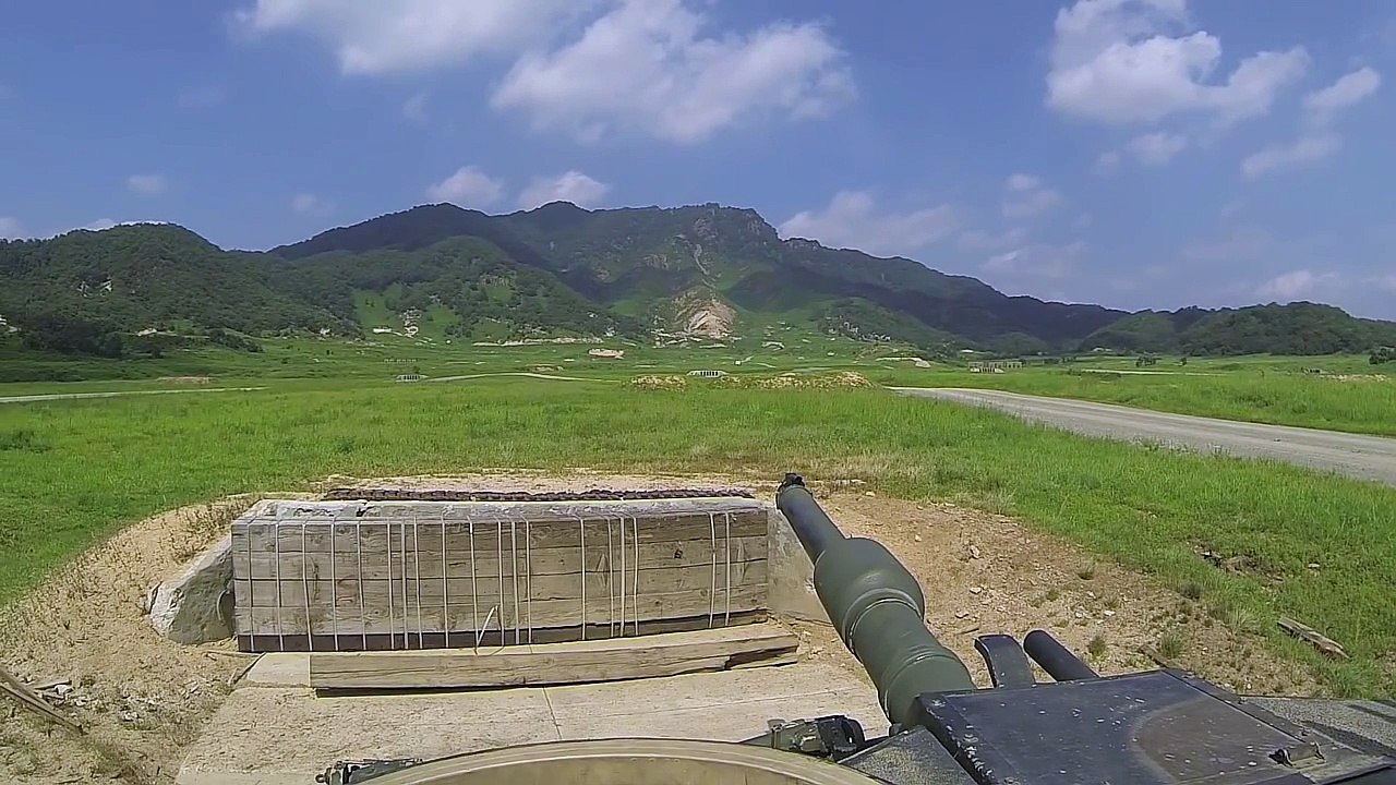 Abrams Tanks M-1 Maneuver & Fire • GoPro Video