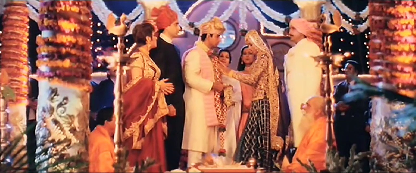 Dulhe Ka Sehra Suhana Lagta Hai - Dhadkan 720p (Nusrat Fateh Ali Khan)