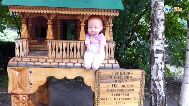 ✔ Кукла Ненуко и Юля на прогулке в Зоопарке / Nenuco Doll and Julia are walking in the Zoo ✔