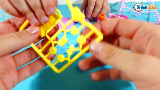 ✔ My Little Pony. Девочка Маша открывает новый набор игрушек. Видео для детей / Disney Toys ✔