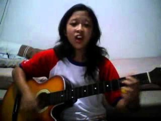 HIGHLIGHTS - INDONESIAN IDOL 2012 - ONLINE AUDITION - MARIA_EDWINA_GONDOWIJOYO_508029_1