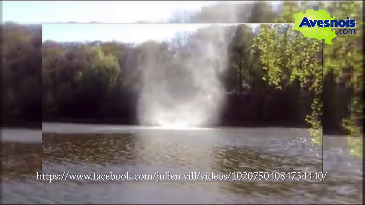 Un tourbillon "diable d'eau" sur un étang, à Anor