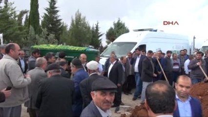 Yan Yana Toprağa Verildiler