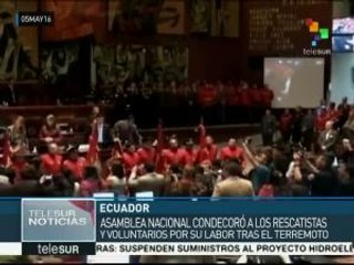 Download Video: Ecuador: condecoran a rescatistas y voluntarios tras el terremoto