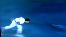 Greg Maddux Goes Tarp Sliding With Chicago Cubs