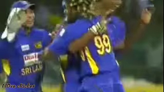 Best Cricket Run Outs in Cricket History Ever - Just Amazing - -