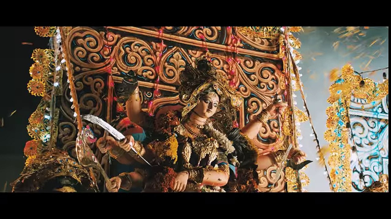 Vedalam Tamil Movie - Climax Scene - Ajith kills Rahul and saves Lakshmi - End Credits - YouTube