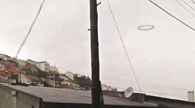 Fenómeno bizarro nos céus da Amadora está a assustar as redes sociais! Mas que será isto ?