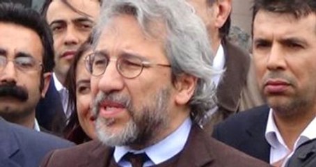 Can Dündar'a Yapılan Saldırıya İlk Tepkiler Sosyal Medyadan Geldi
