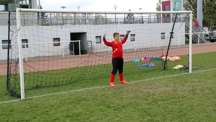 Romain arrête un penalty