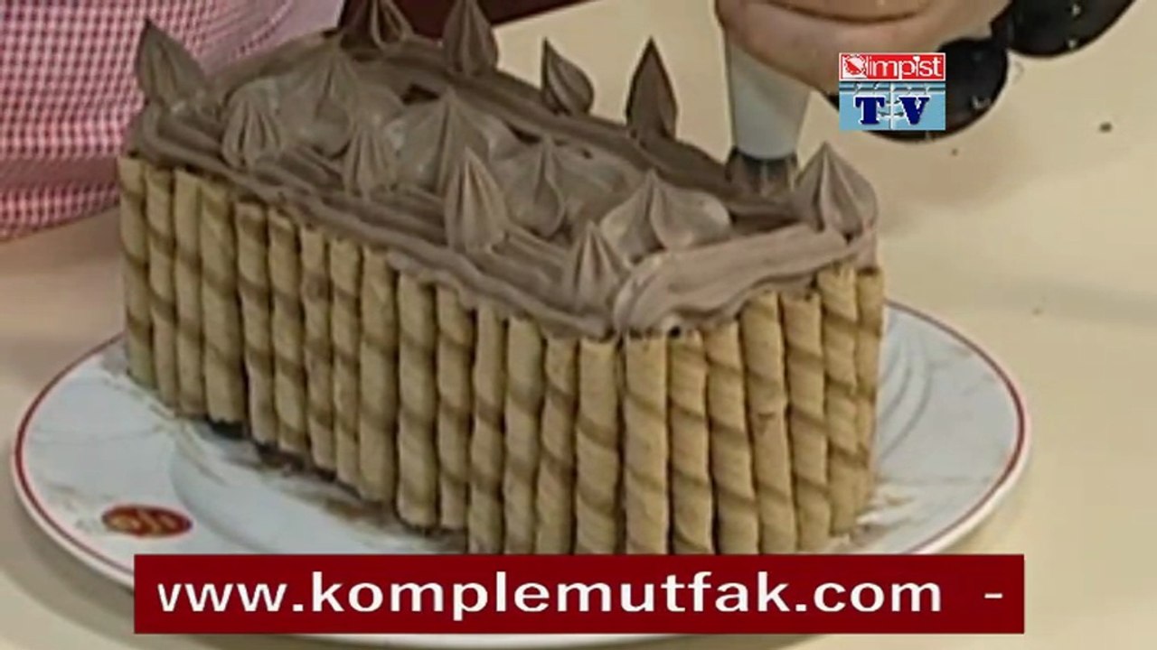 GOFLETLİ PASTA