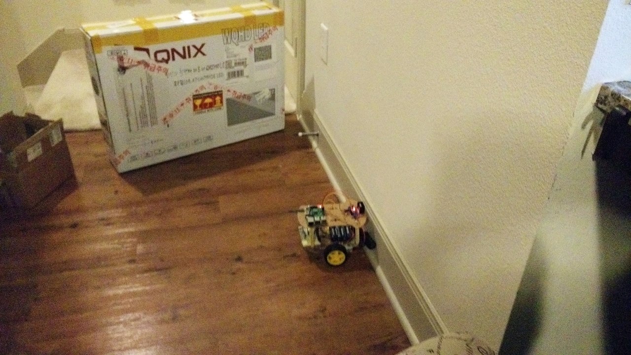 Pythonic Obstacle Avoiding Robot