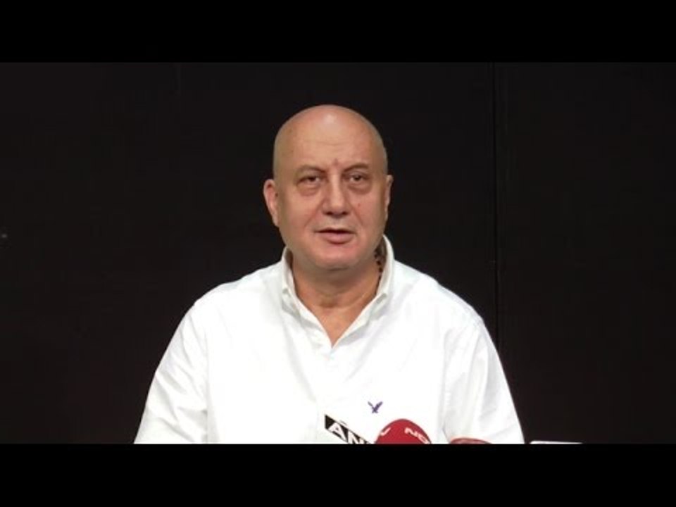 Anupam Kher Makes FUN Of Pakistan Visa Controversy