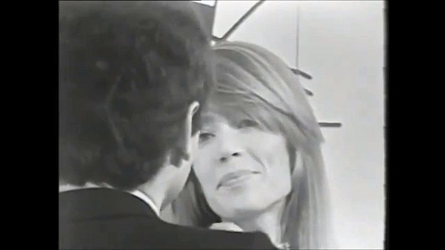 Françoise Hardy - Étonnez-moi Benoit (1969)