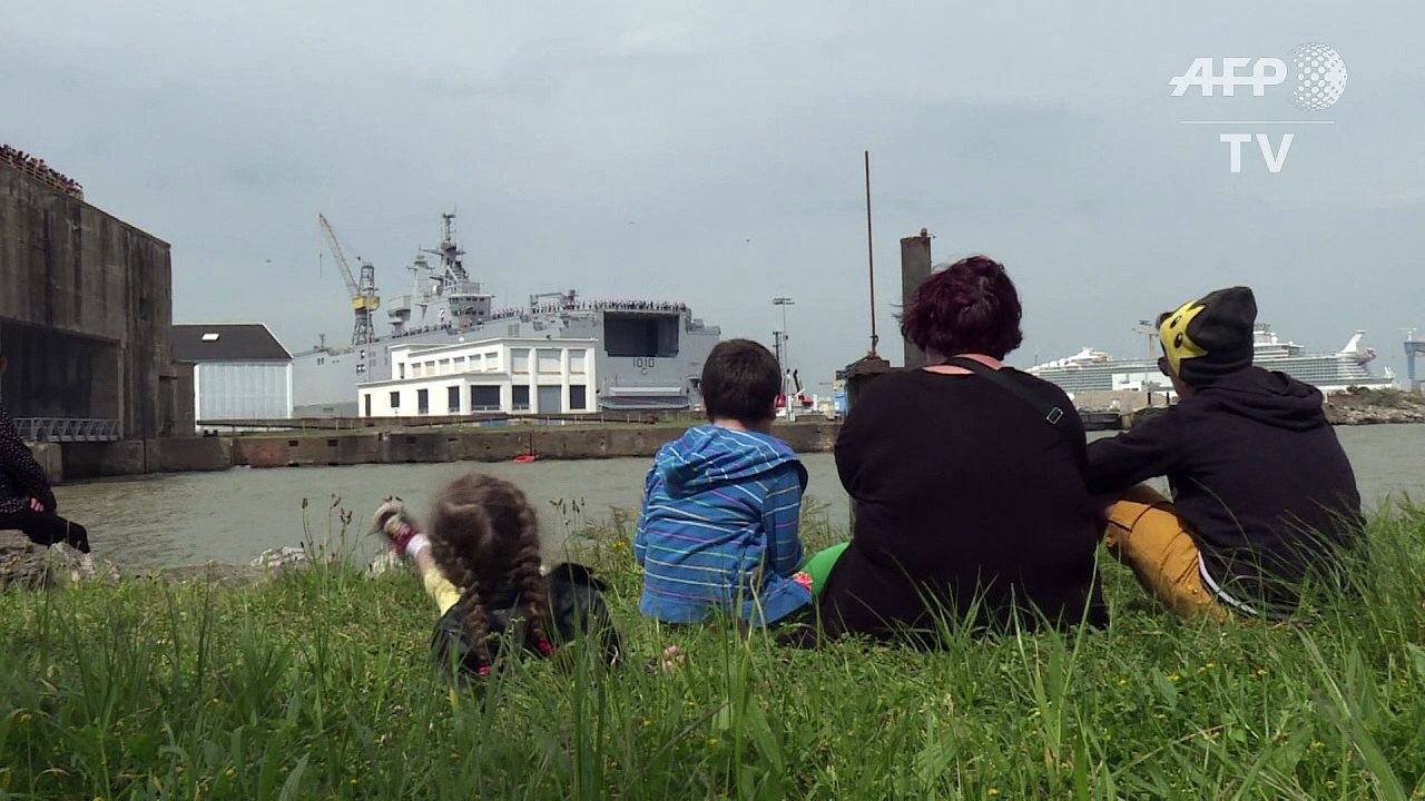 Le premier BPC Mistral vendu à l'Egypte est sorti en mer