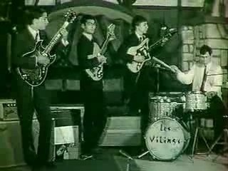 Freddy Della à la batterie avec Les Vikings - 1963