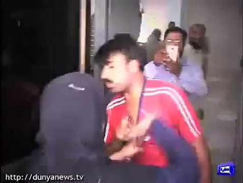 Boy beaten by woman security guard in Gujranwala - You_#039;ve Got to Watch This _) - Video Dailymotion