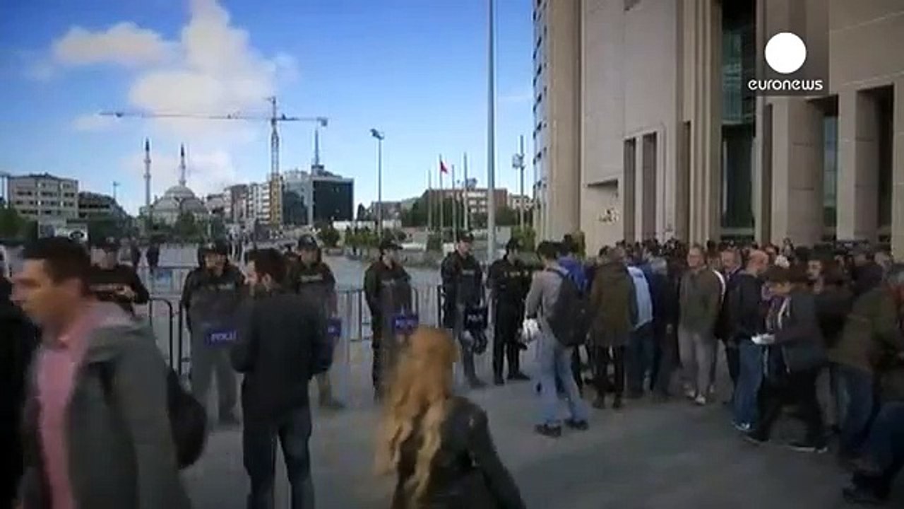 Turkey: journalist heading to state secrets trial shot at moments before verdict