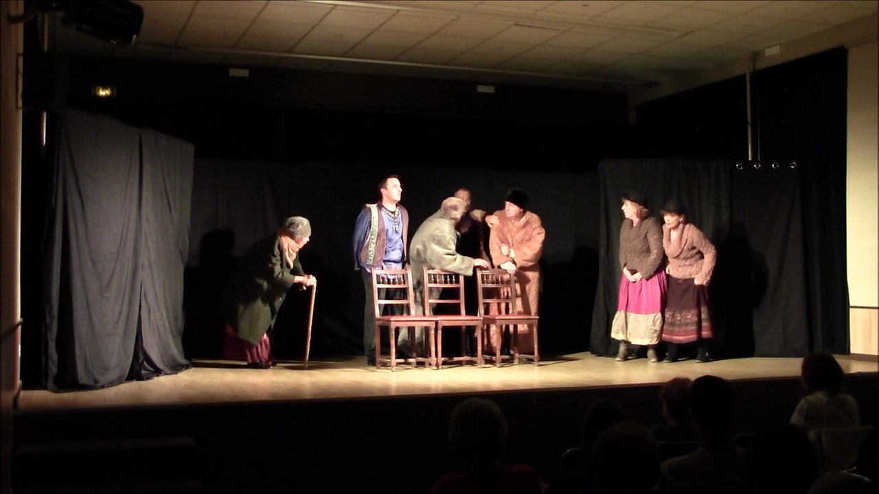 Le Révizor - Part 2 - Les Actes en Ciel - La Tourd’Aigues septembre 2015