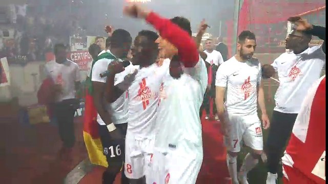 NANCY L ASNL CHAMPION DE FRANCE DE LIGUE 2 APRES SA VICTOIRE CONTRE EVIAN TG