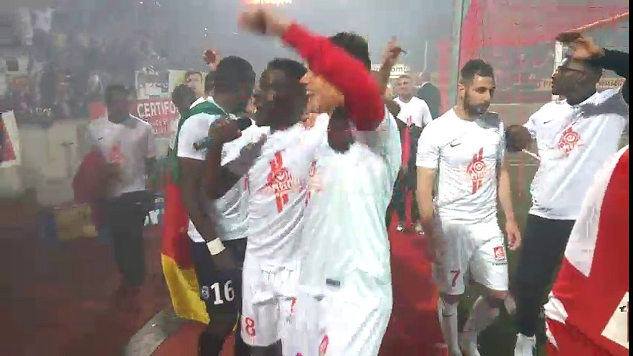 NANCY L ASNL CHAMPION DE FRANCE DE LIGUE 2 APRES SA VICTOIRE CONTRE EVIAN TG