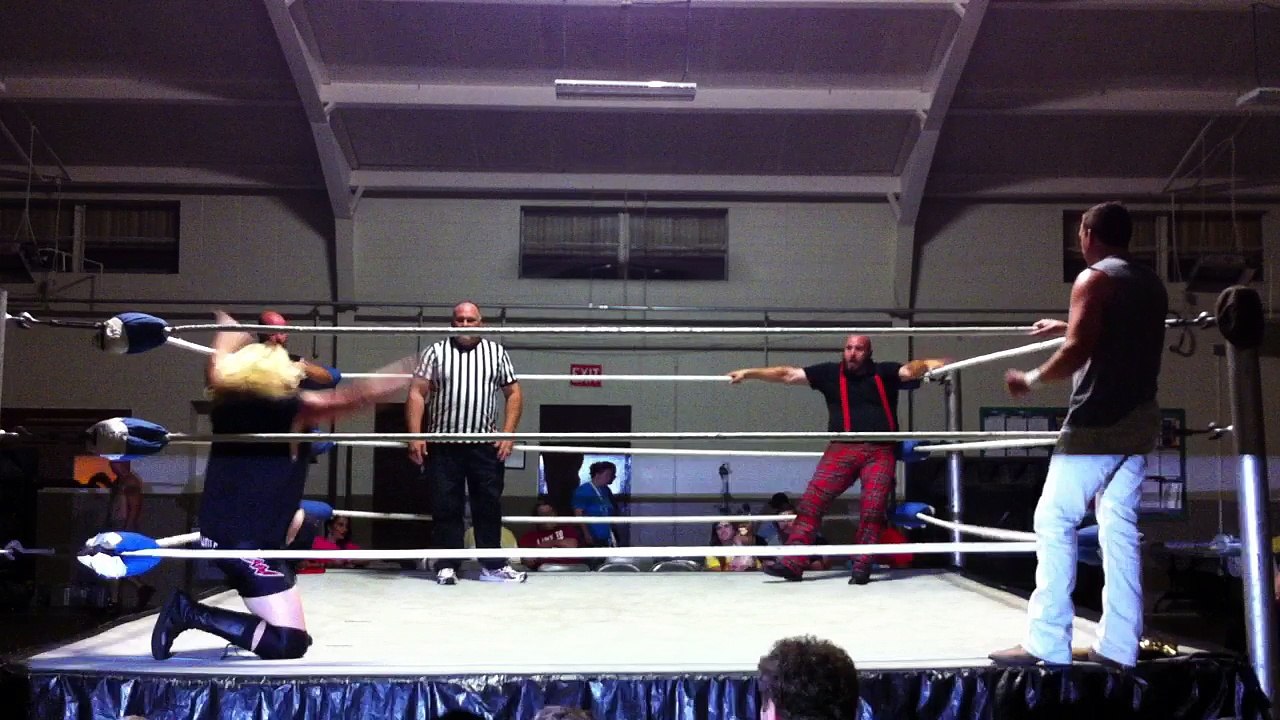 Brett DiBiase & "Loco Lobo" Barry Wolf vs. Abbey Street Boot Boys (Chuck & Shakey McMullen) - Pro Wrestling EGO