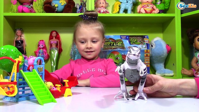 Свинка Пеппа и Динозавр. Распаковка и обзор от Ярославы —Dinosaur Roboraptor. Игрушки для детей